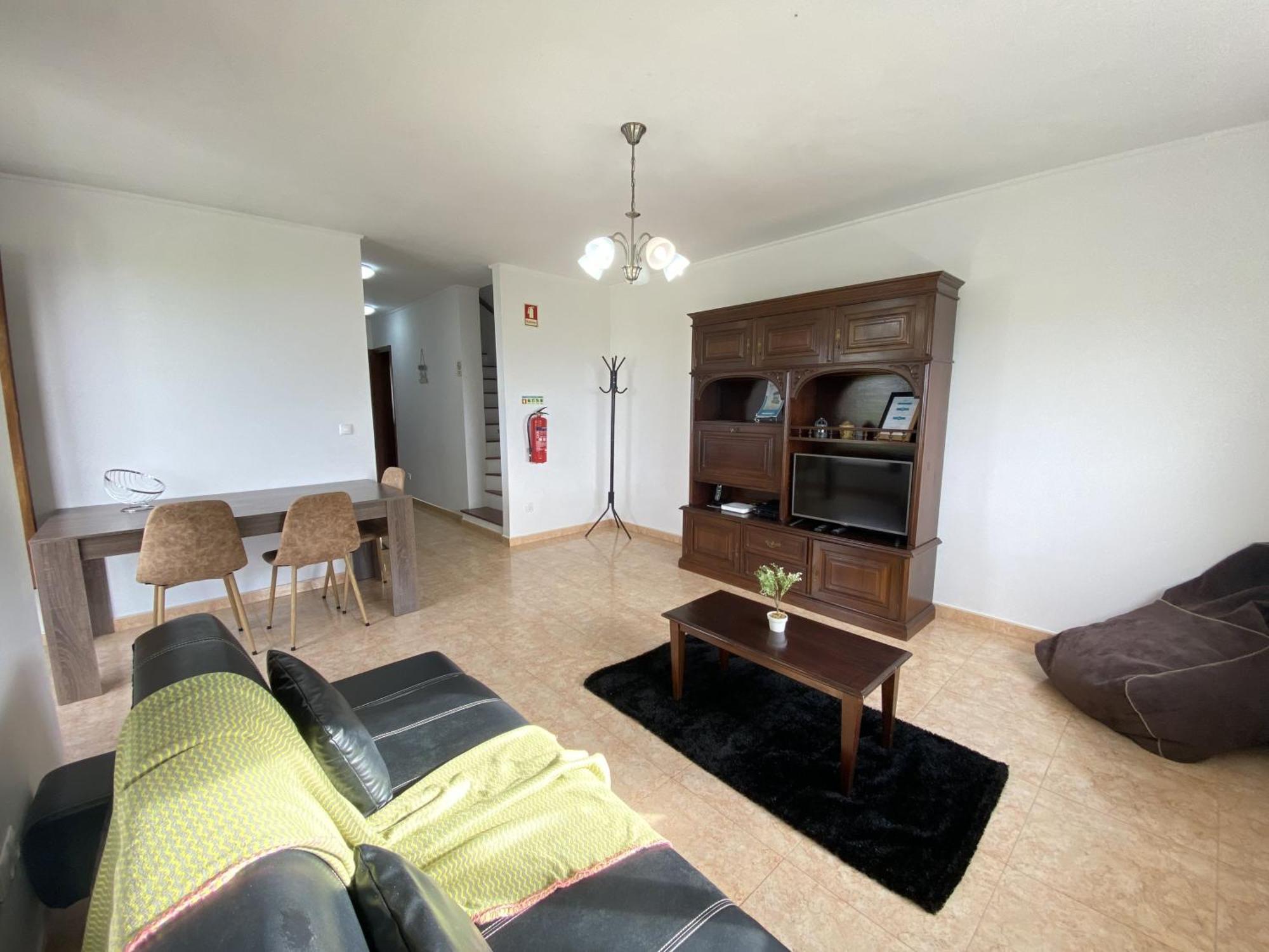 Luz'S Retreat Apartment ปอนตาเดลกาดา ภายนอก รูปภาพ