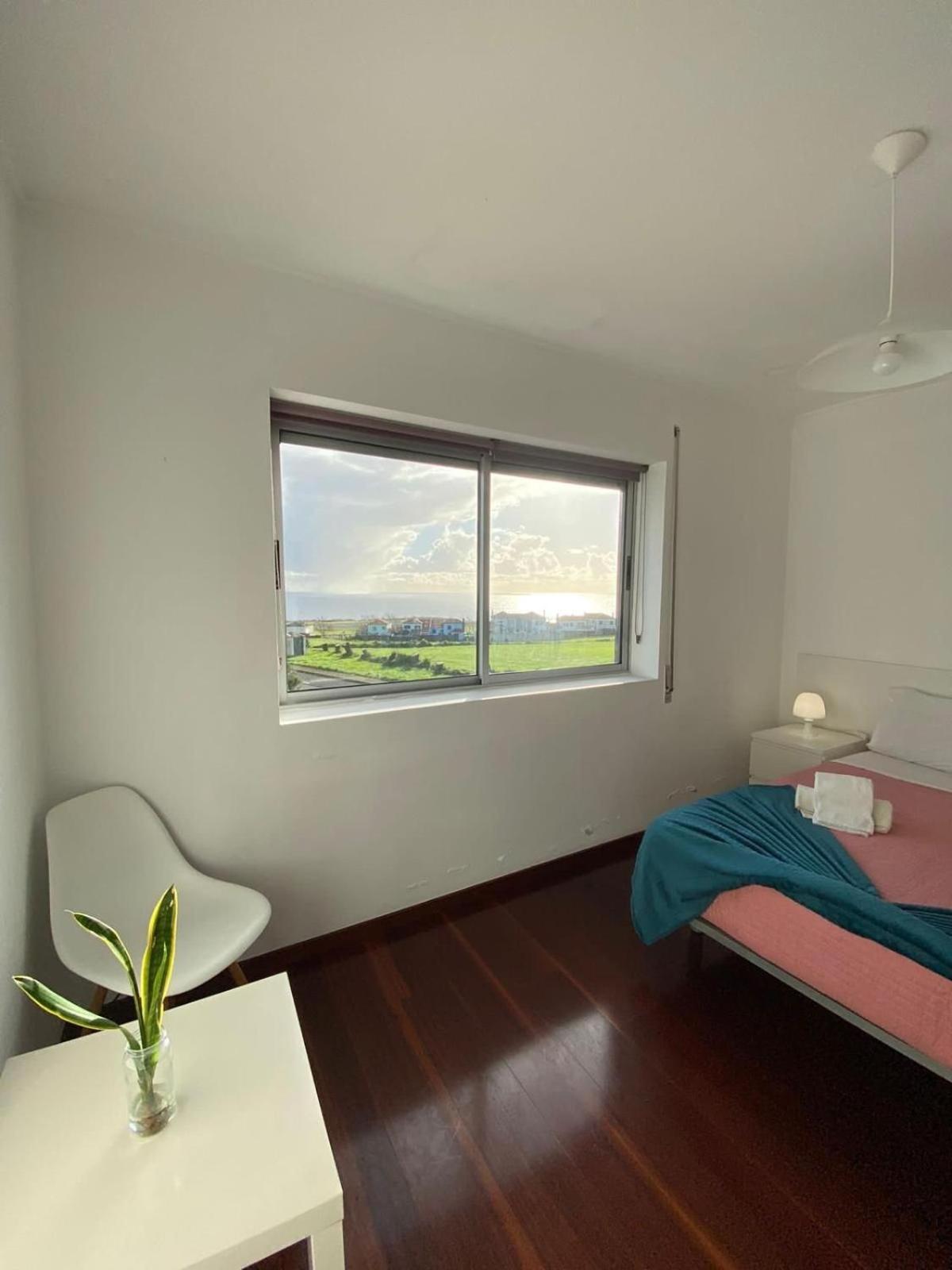 Luz'S Retreat Apartment ปอนตาเดลกาดา ภายนอก รูปภาพ